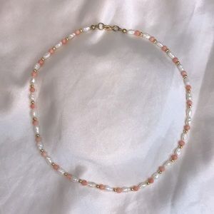 ⭐️ Semi Precious Vintage Pearl & Coral Choker Necklace